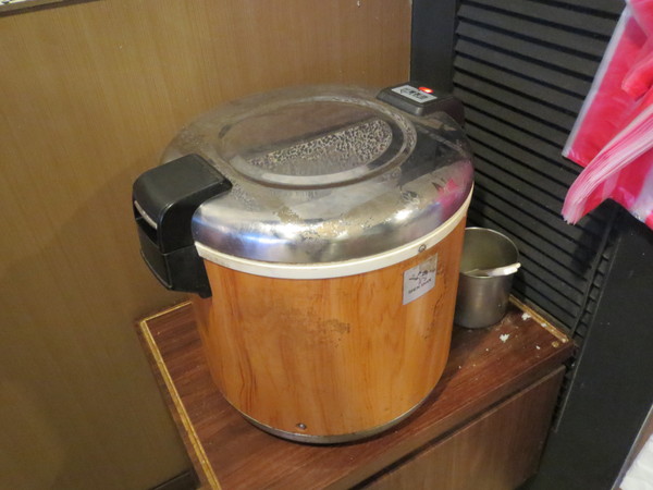 九龍台食鐵板鍋(士林店):鐵板料理加火鍋綜合新吃法的"九龍台食鐵板鍋"食記