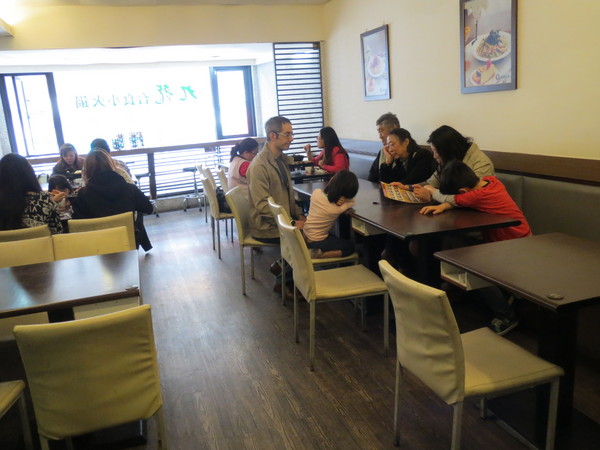 九龍台食鐵板鍋(士林店):鐵板料理加火鍋綜合新吃法的"九龍台食鐵板鍋"食記