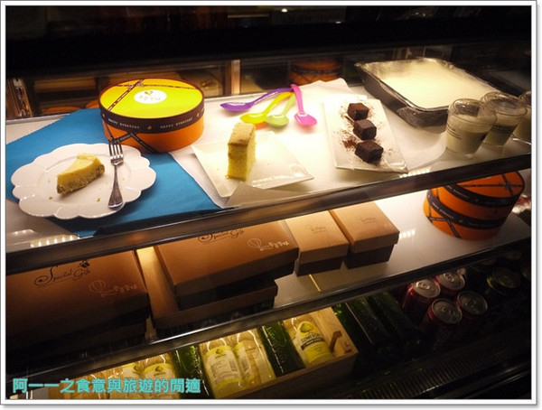 Vanilla Balloon香草氣球：台北捷運市政府站美食 香草氣球Vb Cafe 英式炸魚&法國骰子牛～用美食瘋世足