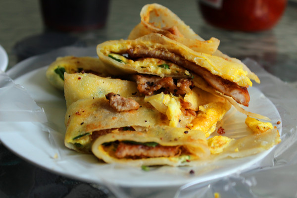 亞義號旁的無名早餐：[台南]巷內的排隊人氣燒肉 亞藝號無名早餐