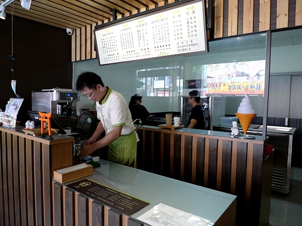 雷芽茶飲(鼎中店):高雄【雷芽茶飲】秉持傳統做工 才能呈現最好