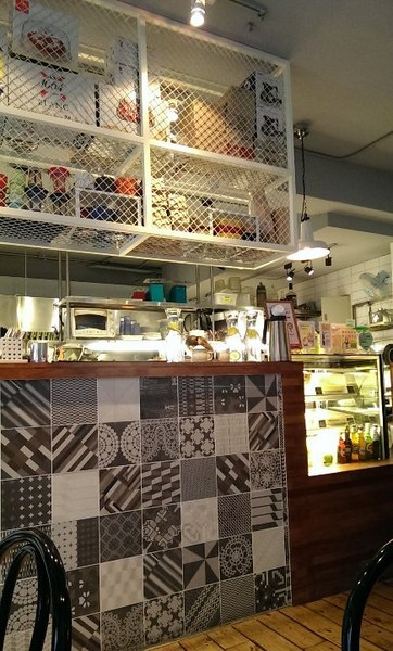 Café Café(原樂子咖啡):《台北》Café Café│鐵鍋煎餅寶貝 像麵包布丁一樣Q軟@市政府站