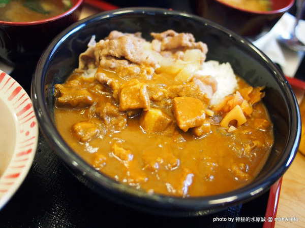 すき家SUKIYA(古亭店):【食記】台北Sukiya すき屋 食其家 牛丼咖哩速食專賣店@中正捷運MRT古亭 : 接近日本的口味, 咖哩牛肉與可樂餅都有到位!