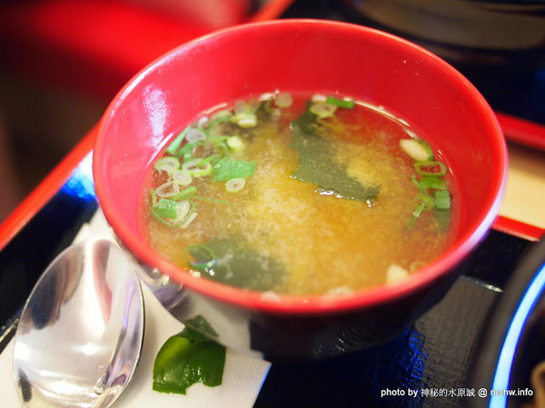 すき家SUKIYA(古亭店):【食記】台北Sukiya すき屋 食其家 牛丼咖哩速食專賣店@中正捷運MRT古亭 : 接近日本的口味, 咖哩牛肉與可樂餅都有到位!