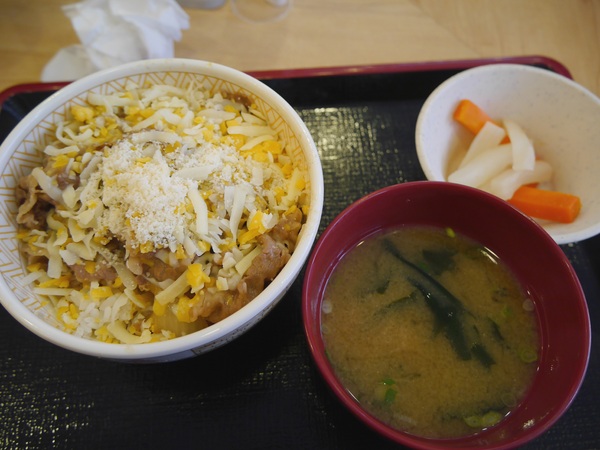 すき家SUKIYA(古亭店):【橘子雞排】南門市場捷運站-SUKIYA すき家 日本來台的牛丼專賣