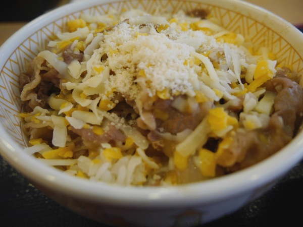 すき家SUKIYA(古亭店):【橘子雞排】南門市場捷運站-SUKIYA すき家 日本來台的牛丼專賣