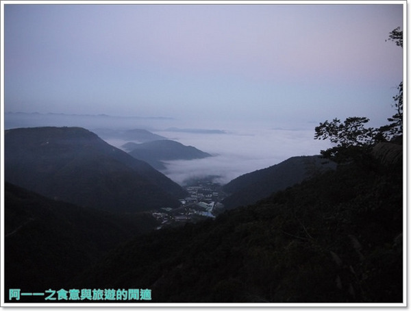 武界曲冰:南投武界部落 茶園雲海日出&鐘乳石~探尋秘境