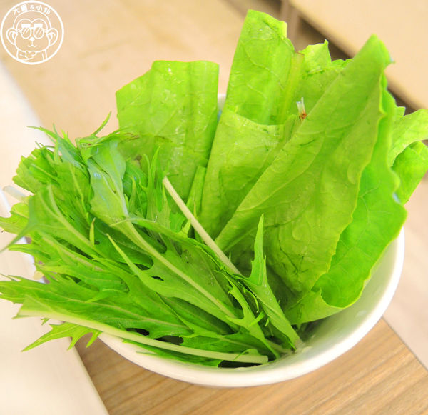 百草三味:呷飽祙【台北中山・百草三味鍋物】一次吃進十餘種契作有機葉菜