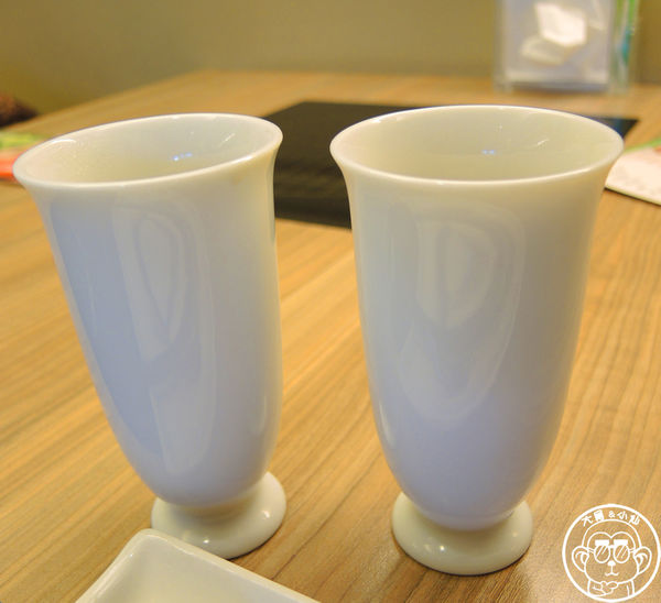 百草三味:呷飽祙【台北中山・百草三味鍋物】一次吃進十餘種契作有機葉菜