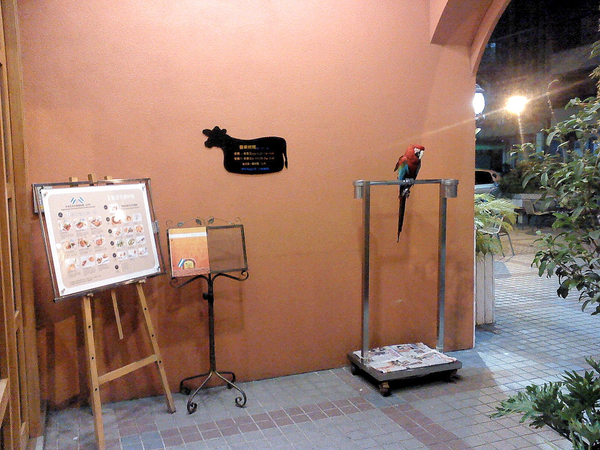 La Vaca黑牛阿根廷烤肉餐酒館：LA  VACA阿根廷烤肉餐廳2-同盟二路81號(愛河之心旁)