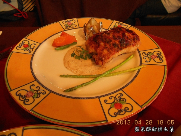 La Vaca黑牛阿根廷烤肉餐酒館:LA VACA阿根廷烤肉餐廳-同盟二路81號(愛河之心旁)