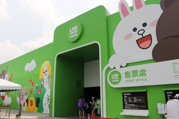 LINE互動樂園展(台中場): LINE FRIENDS 互動樂園(台中)❤好可愛好好拍~103.07.09