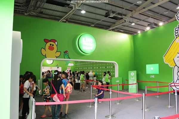 LINE互動樂園展(台中場): LINE FRIENDS 互動樂園(台中)❤好可愛好好拍~103.07.09