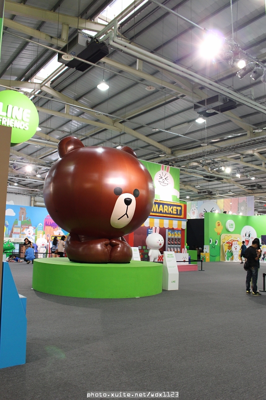 LINE互動樂園展(台中場): LINE FRIENDS 互動樂園(台中)❤好可愛好好拍~103.07.09