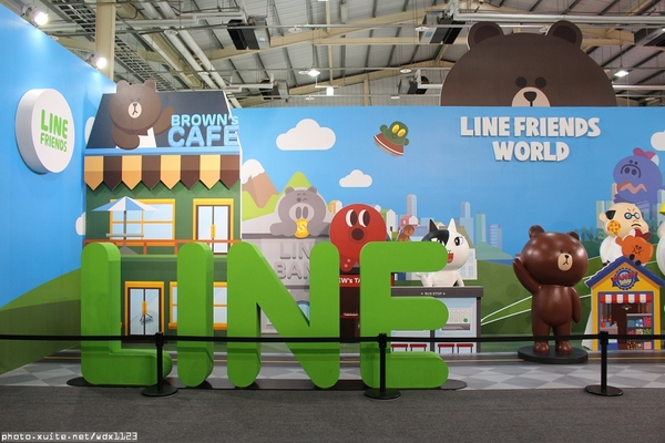 LINE互動樂園展(台中場): LINE FRIENDS 互動樂園(台中)❤好可愛好好拍~103.07.09