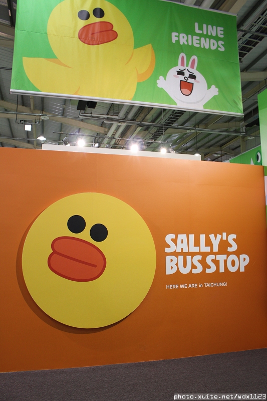 LINE互動樂園展(台中場): LINE FRIENDS 互動樂園(台中)❤好可愛好好拍~103.07.09