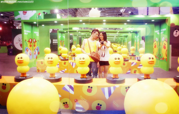 LINE互動樂園展(台中場): LINE FRIENDS 互動樂園(台中)❤好可愛好好拍~103.07.09