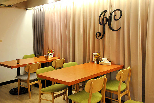 Tutti Cafe圖比咖啡創意早午餐(敦北):口碑券3【松山】Tutti Cafe圖比咖啡創意早午餐(敦北店)。療癒系的可愛拉花