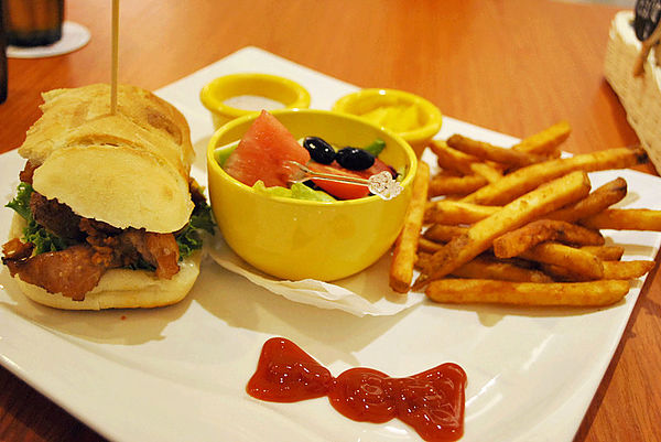 Tutti Cafe圖比咖啡創意早午餐(敦北):口碑券3【松山】Tutti Cafe圖比咖啡創意早午餐(敦北店)。療癒系的可愛拉花