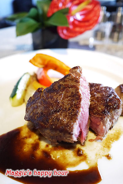 Patio No.3 Italian Bistros 義式餐廳:【Patio No.3 Italian Bistro義式餐廳】美國Prime熟成牛排。捷運世貿/TPE101