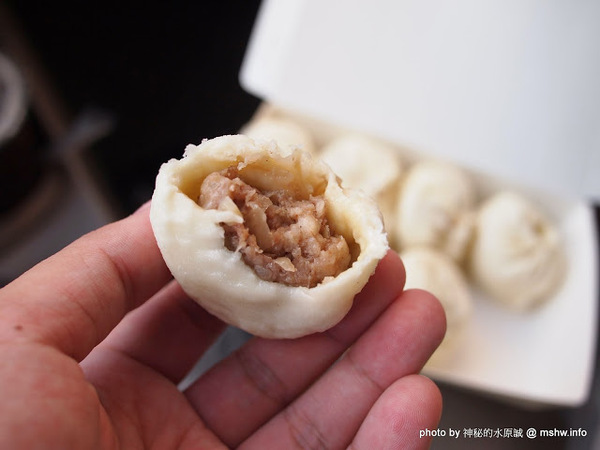 葉小籠包:【食記】台中葉小籠包@西區模範市場BRT中正國小 : 不是湯包,水湳50年老口味的迷你小肉包?