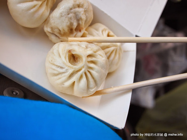 葉小籠包:【食記】台中葉小籠包@西區模範市場BRT中正國小 : 不是湯包,水湳50年老口味的迷你小肉包?