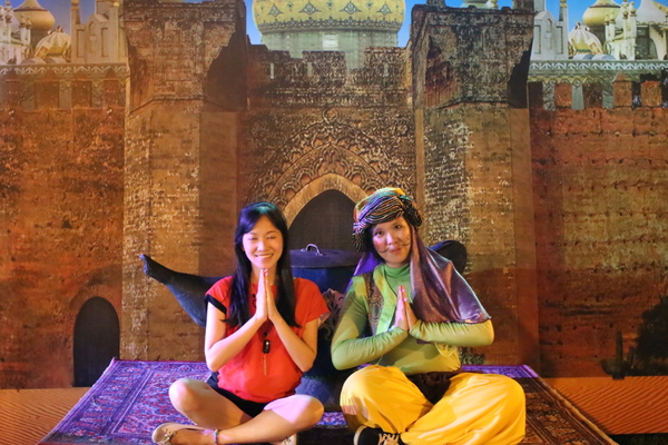 新北市兒童藝術節之童話城堡(新北市府廣場)：媽呀~~我來到大人國了「新北市兒童藝術節」之童話城堡