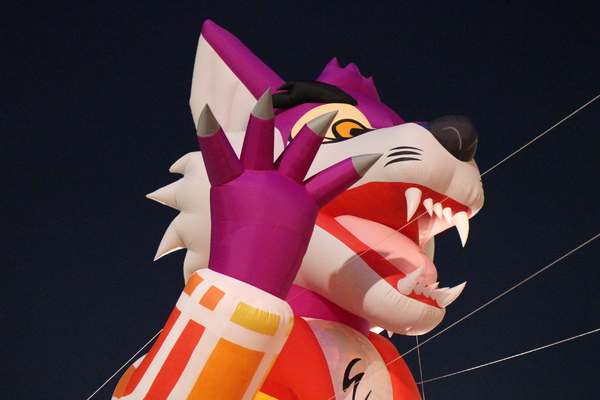 新北市兒童藝術節之童話城堡(新北市府廣場)：媽呀~~我來到大人國了「新北市兒童藝術節」之童話城堡