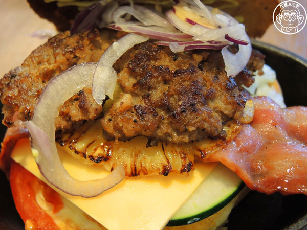 LOCO FOOD 樂口福咖啡:呷飽祙【台北中山・LOCO FOOD 樂口福】鐵鍋早餐大行其道