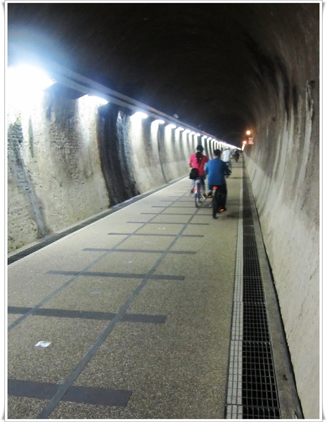 舊草嶺隧道：舊草嶺古道鐵馬行