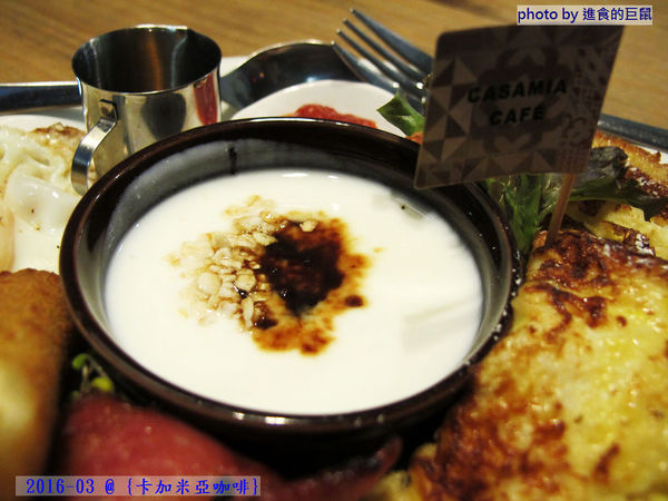 卡加米亞:(台南。中西區美食)『卡加米亞咖啡』喝咖啡的意念,是風雨無阻的!