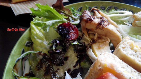 卡加米亞咖啡：【臺南Ω中西區】卡加米亞咖啡。在怎麼拍都很文青的老屋中享用美味早午餐與手作甜點