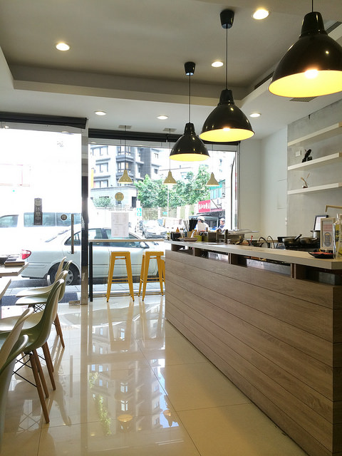 涼麵堂：[夏日涼麵特輯]PART4炎炎夏日除了吃冰.玩水消暑~中午大熱天食慾不振的時候,最適合吃涼麵了！新開幕的瑞安街涼麵堂~