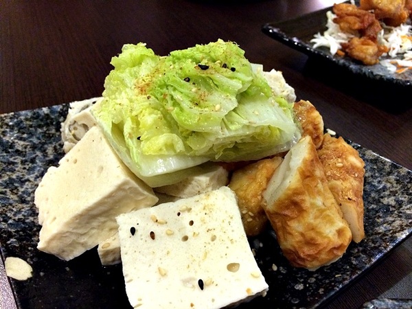 御佃丸手作煮物:高雄【御佃丸手作煮物】下班小酌推薦 吃喝玩樂紅豆