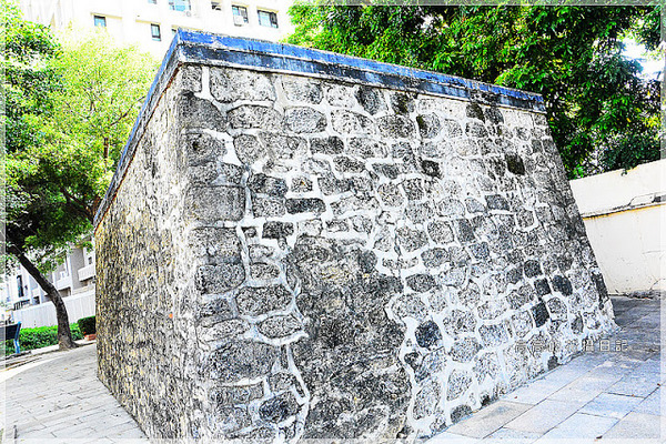 訓風砲台:【高雄】鳳山區。訓風砲台