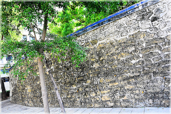 訓風砲台:【高雄】鳳山區。訓風砲台