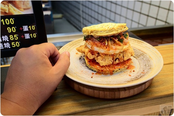 喜多方拉麵燒:喜多方-拉麵燒-用心料理與好食材的拉麵漢堡