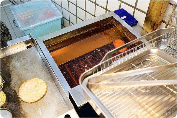 喜多方拉麵燒:喜多方-拉麵燒-用心料理與好食材的拉麵漢堡