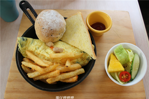 海賊王彩繪牆壁： 台中動漫彩繪巷✪海賊王＆AM食光~103.07.27＆08.02