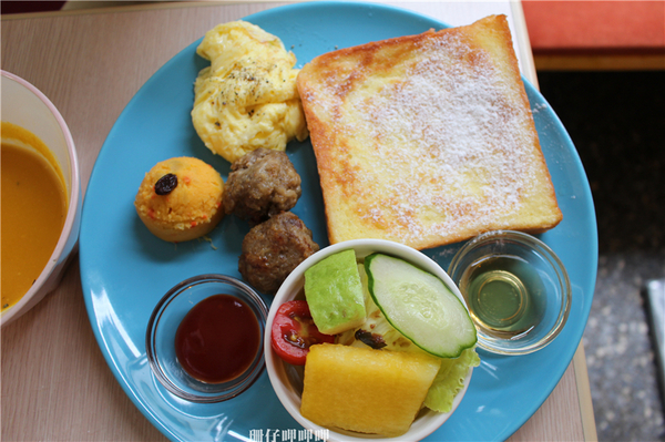 海賊王彩繪牆壁： 台中動漫彩繪巷✪海賊王＆AM食光~103.07.27＆08.02