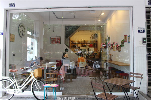 海賊王彩繪牆壁： 台中動漫彩繪巷✪海賊王＆AM食光~103.07.27＆08.02