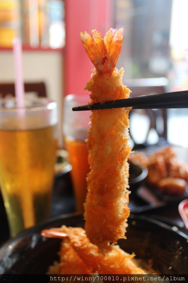 新丼:台北/中山 【新丼-有創意、超新鮮、份量夠、真的讓人很心動!】 捷運中山站
