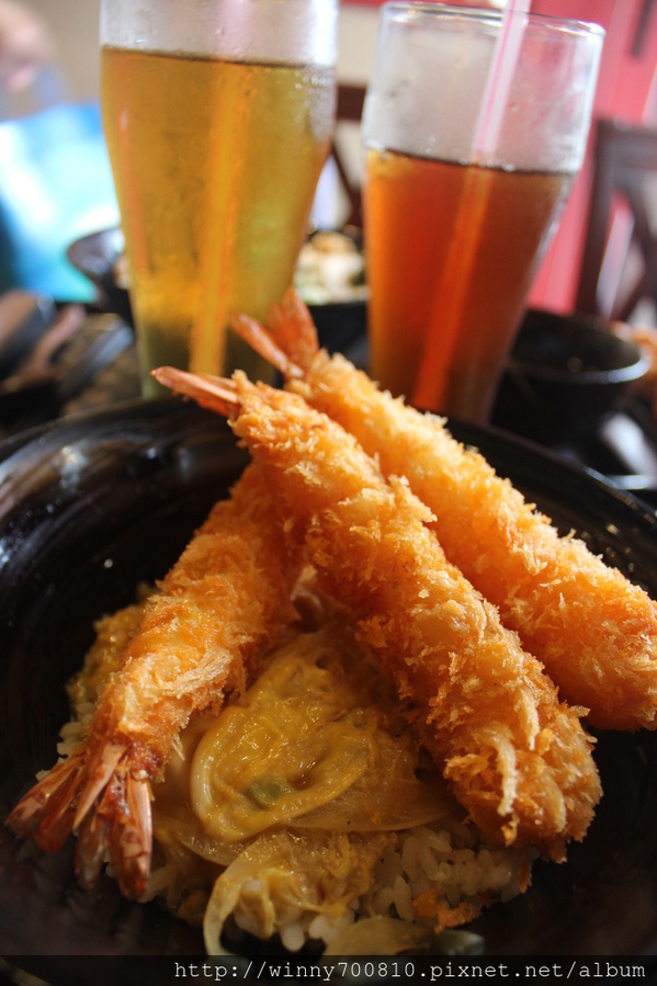 新丼:台北/中山 【新丼-有創意、超新鮮、份量夠、真的讓人很心動!】 捷運中山站