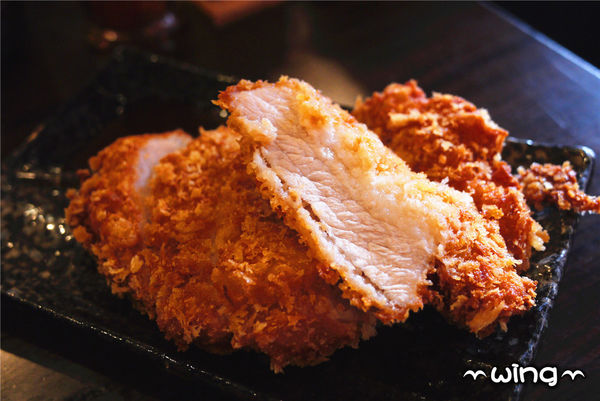 新丼：［台北中山區］份量超值讓人心動。【新丼】創意起司丼飯/蔥花牛肉丼飯/炸豬排體驗(捷運中山站美食餐廳)