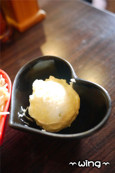 新丼：［台北中山區］份量超值讓人心動。【新丼】創意起司丼飯/蔥花牛肉丼飯/炸豬排體驗(捷運中山站美食餐廳)