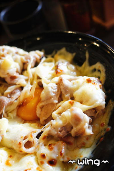 新丼：［台北中山區］份量超值讓人心動。【新丼】創意起司丼飯/蔥花牛肉丼飯/炸豬排體驗(捷運中山站美食餐廳)