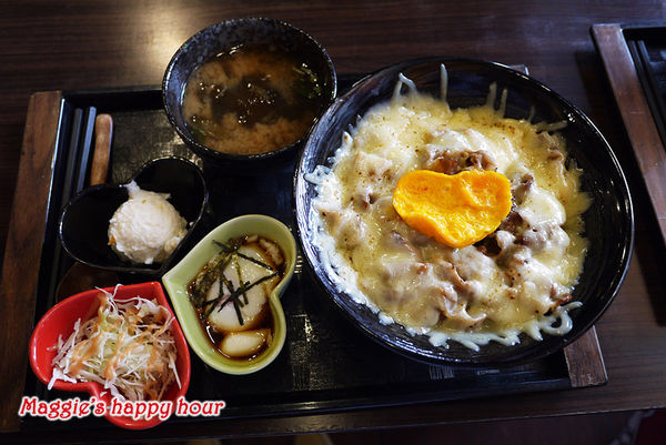 新丼:【新丼日式丼飯-長安店】讓人心動的平價日式丼飯