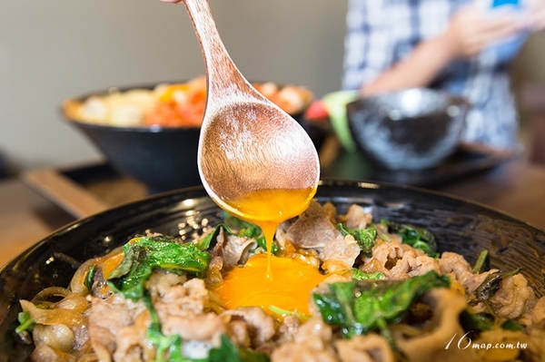 新丼：台北中山捷運站美食 新丼日式丼飯 口味超多~好平價