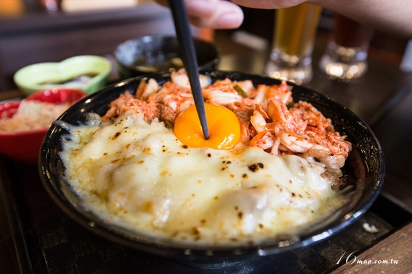 新丼：台北中山捷運站美食 新丼日式丼飯 口味超多~好平價