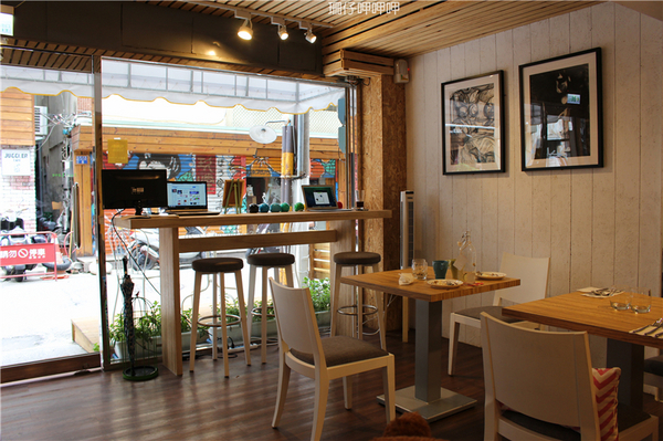 覺樂cafe：覺樂café✪拿破崙水果冰淇淋❤最對味兒~103.08.14